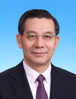        李惠東，男，回族，1962年9月生，民革黨員，研究生學歷，工學博士學位，教授。       現(xiàn)任民革中央專職副主席兼秘書長，全國政協(xié)常務委員、副秘書長，中國宋慶齡基金會副主席。
