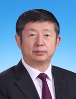        谷振春，男，漢族，1961年3月生，民革黨員，研究生學歷，管理學博士學位，副主任醫(yī)師。       現(xiàn)任民革中央專職副主席，民革黑龍江省委員會主任委員，全國人大常委會委員、監(jiān)察和司法委員會副主任委員。