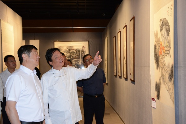 “文化潤(rùn)疆 筆墨和田——韓必省書(shū)畫(huà)作品展”在新疆舉辦